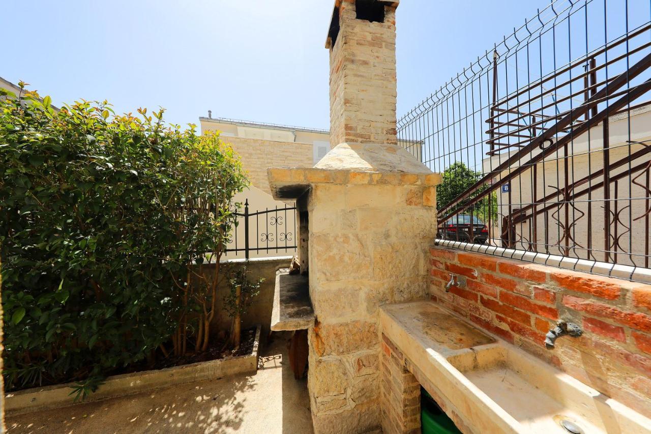 Villa Klaudia With Pool Zadar Zewnętrze zdjęcie