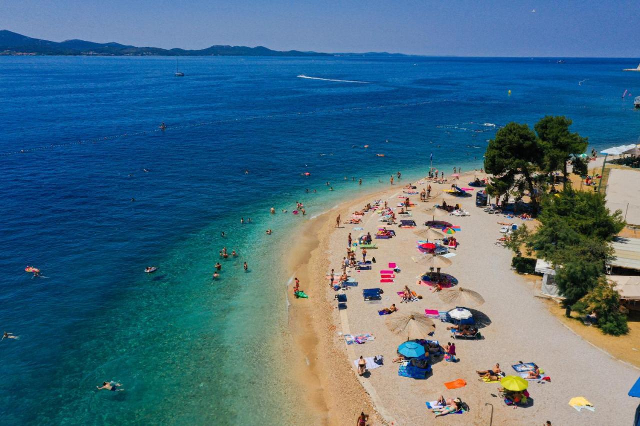 Villa Klaudia With Pool Zadar Zewnętrze zdjęcie